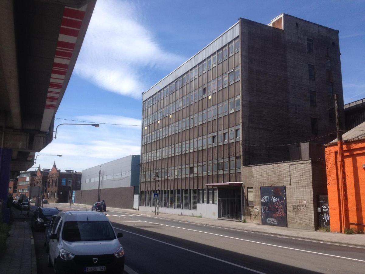 Ghostel 1St - Aventure Alternative - Guest House - Arts-Factory-Experience - For Artists, Makers And Open Minds - Attention, We Are Not A Hotel And Are Not Adapted For Everybody - Read Host Warnings Before Reservation - Www,Providence,Be Asbl Charleroi Kültér fotó