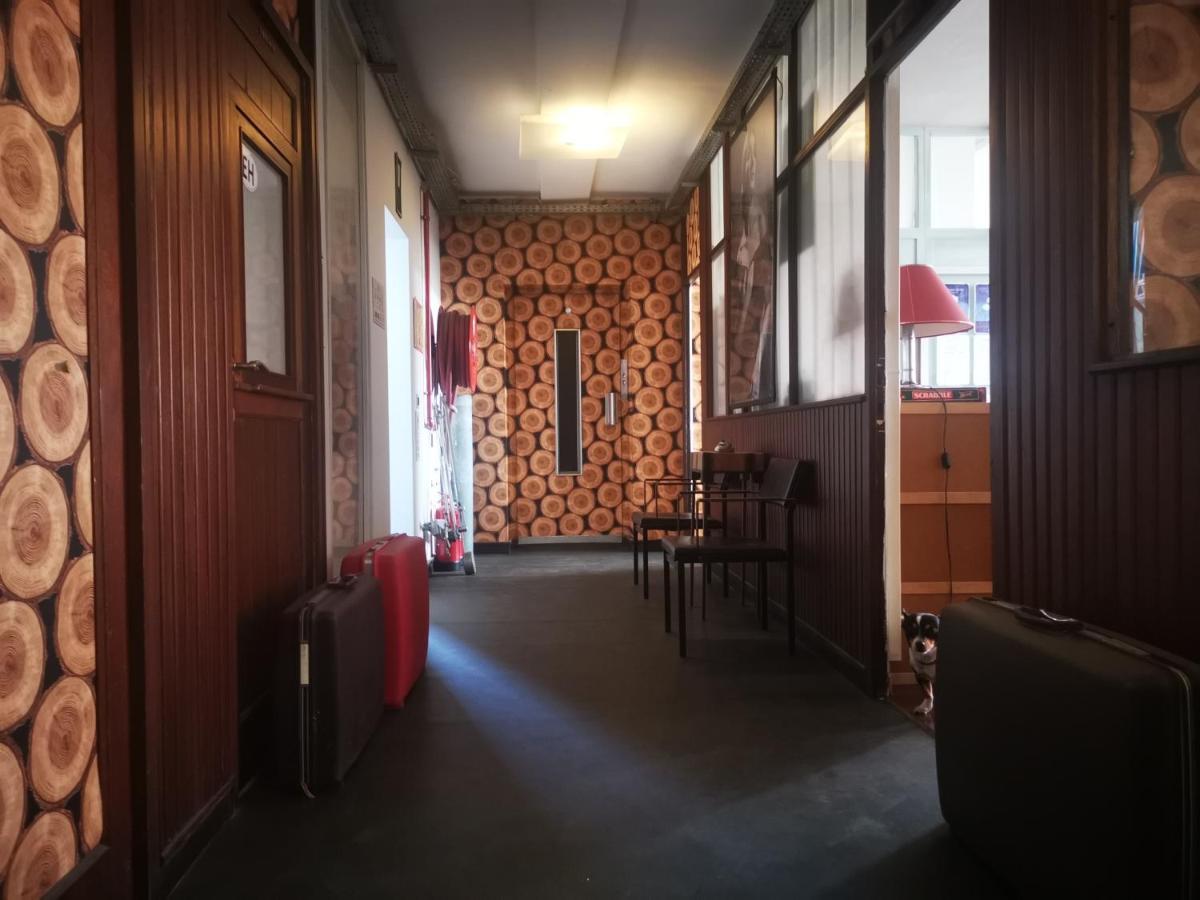 Ghostel 1St - Aventure Alternative - Guest House - Arts-Factory-Experience - For Artists, Makers And Open Minds - Attention, We Are Not A Hotel And Are Not Adapted For Everybody - Read Host Warnings Before Reservation - Www,Providence,Be Asbl Charleroi Kültér fotó