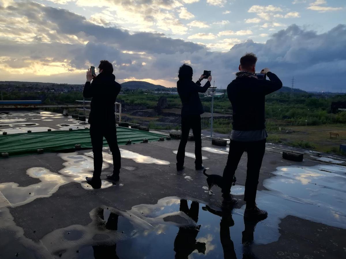 Ghostel 1St - Aventure Alternative - Guest House - Arts-Factory-Experience - For Artists, Makers And Open Minds - Attention, We Are Not A Hotel And Are Not Adapted For Everybody - Read Host Warnings Before Reservation - Www,Providence,Be Asbl Charleroi Kültér fotó