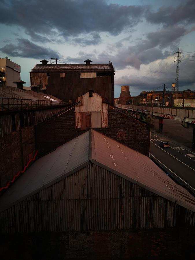 Ghostel 1St - Aventure Alternative - Guest House - Arts-Factory-Experience - For Artists, Makers And Open Minds - Attention, We Are Not A Hotel And Are Not Adapted For Everybody - Read Host Warnings Before Reservation - Www,Providence,Be Asbl Charleroi Kültér fotó