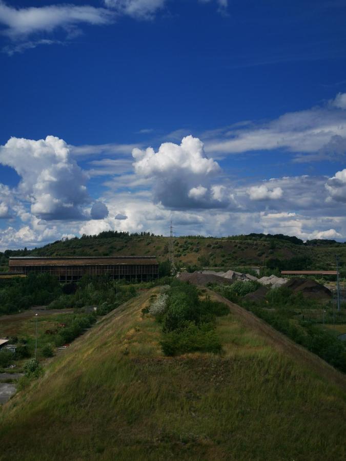 Ghostel 1St - Aventure Alternative - Guest House - Arts-Factory-Experience - For Artists, Makers And Open Minds - Attention, We Are Not A Hotel And Are Not Adapted For Everybody - Read Host Warnings Before Reservation - Www,Providence,Be Asbl Charleroi Kültér fotó